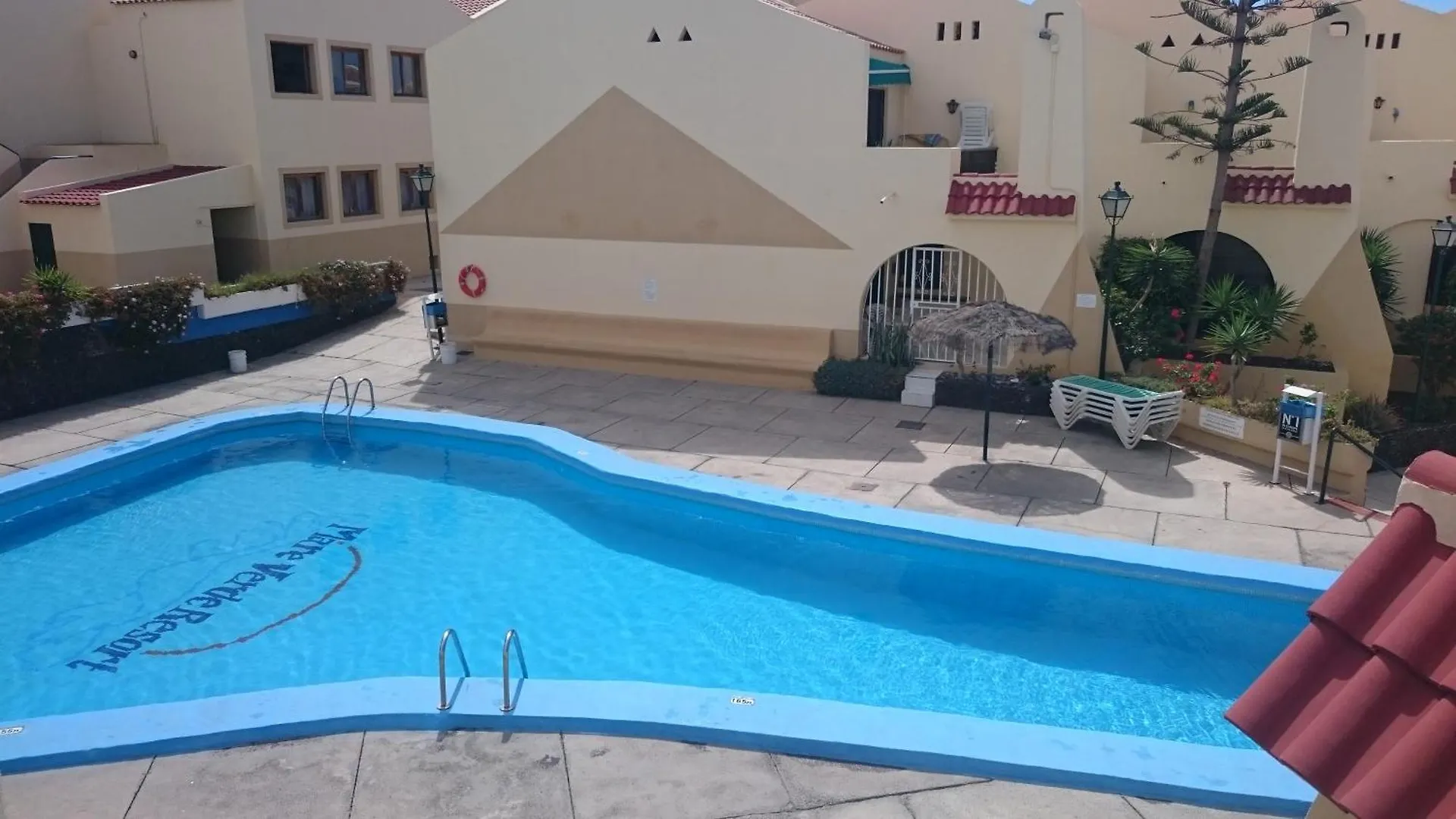 Lovely Sunny Apartment -Emanuela Mareverde アデヘ