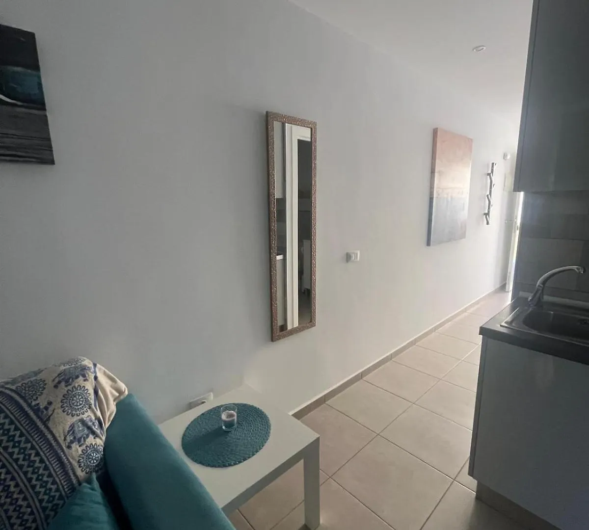 Lovely Sunny Apartment -Emanuela Mareverde アデヘ スペイン